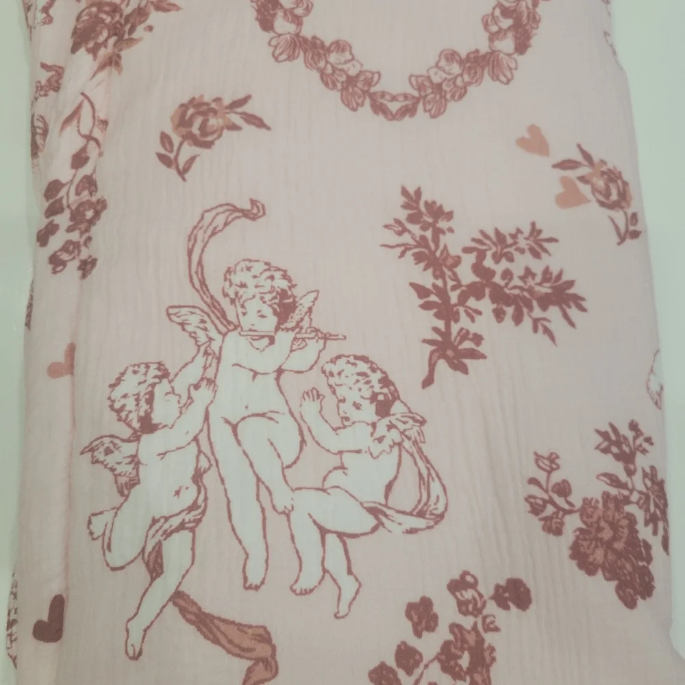 Envogue Pink Cherub & Floral Throw Blanket
